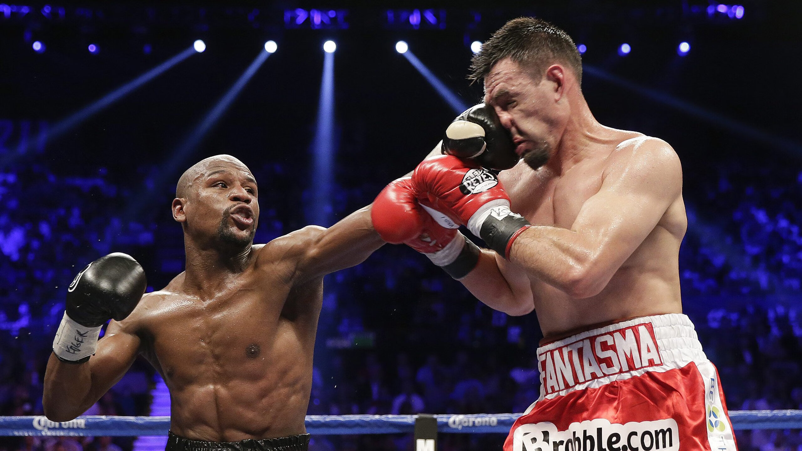 北欧防线在他面前形同虚设，李刚仁用魔法般的表演，让挪威足球陷入沉思